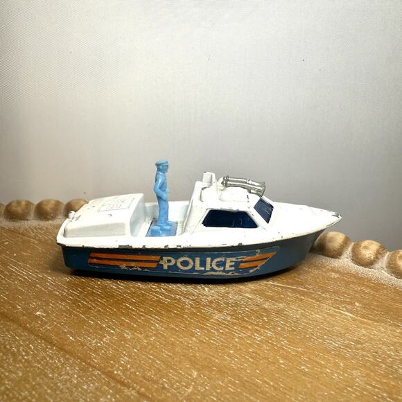 Vintage Die-Cast Lot of 10 Emergency & Utility Matchbox Vehicles - Police, Fire - Picture 5 of 16